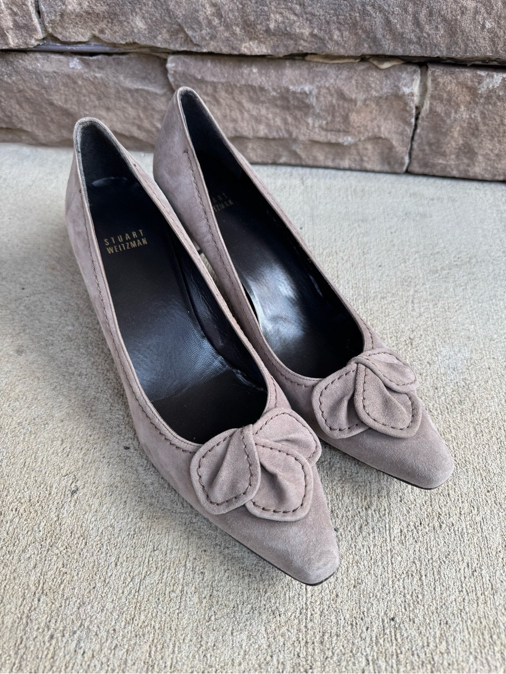 Stuart Weitzman Taupe Suede Petal Chisel Squared Pointed Toe Pumps Leather 10N